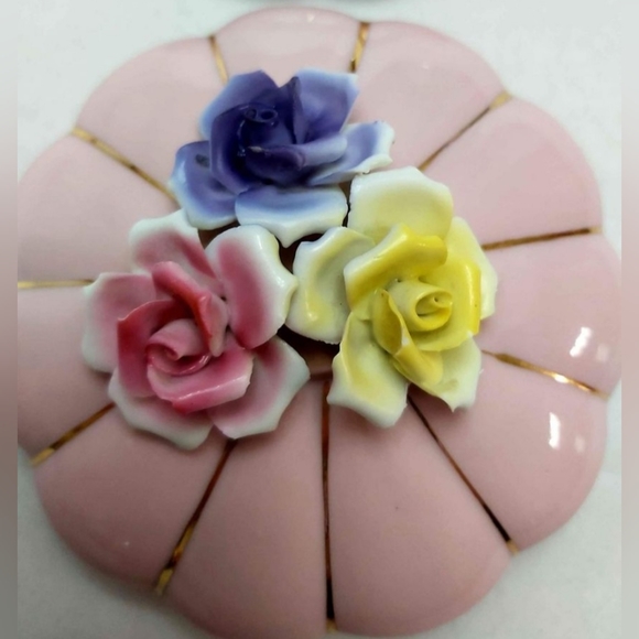 Vintage porcelain trinket box - Picture 6 of 7